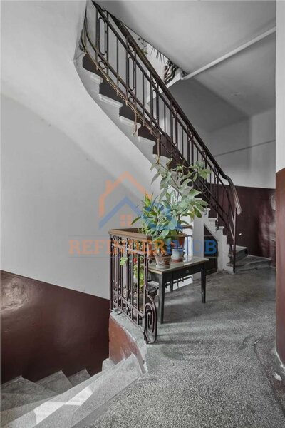 Centrul Vechi, apartament 2 camere semidecomandat.